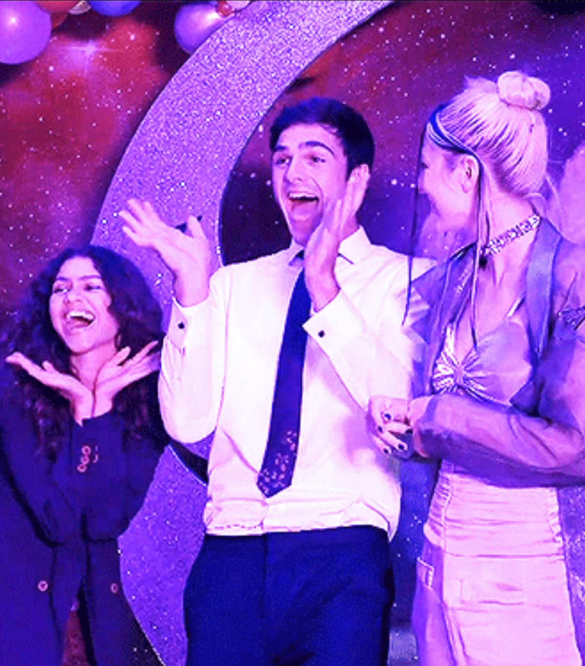 partying in euphoria #euphoria #euphoriaedit #nostalgia #fyp #gif #gifedit #party #partyedif #euphoriapartytheme #trending #viral