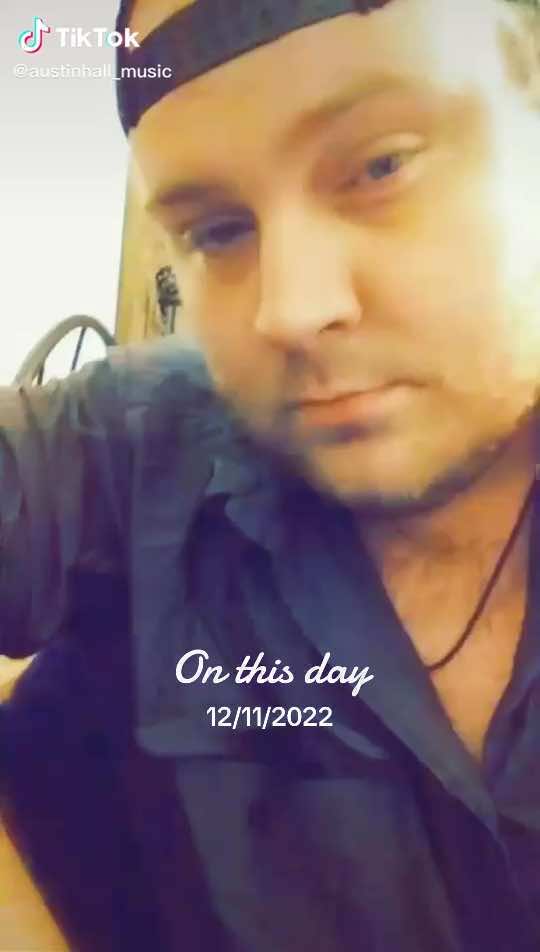 #Austinhallmusic  #duetwithme #kentucky  #walkerhayes #aa #fancylike #countrystuff #craig #lifewithoutyou #ugirl  #duet #likeitup #followme #foryou #featureme  #ahnation  #underdogfam #tennessee #onthisday 