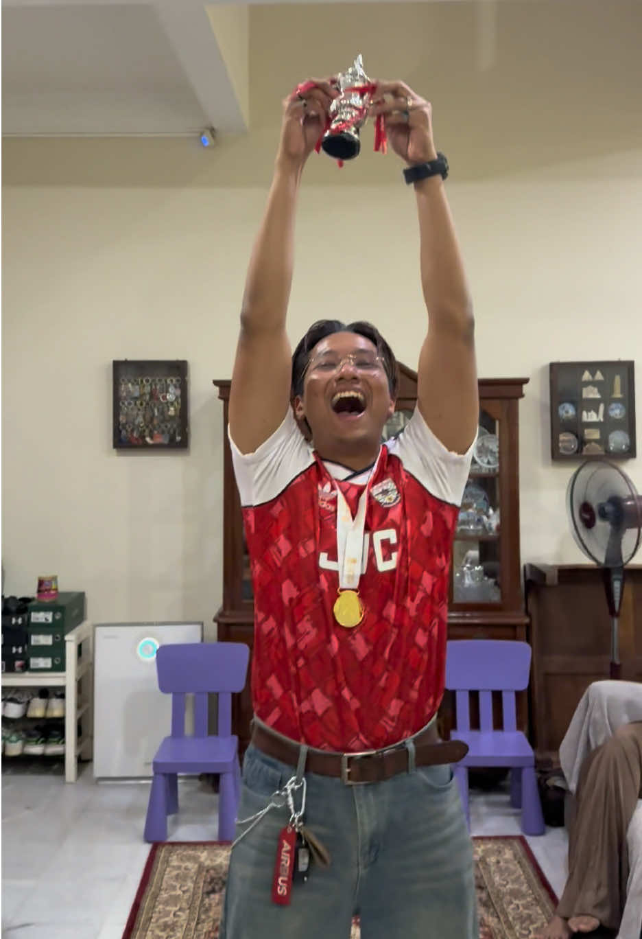 Dah jadi serious family main fpl ni sampai ada piala 😂 #fantasypremierleague #PremierLeague #ligasupermalaysia #fpl #foryoupage 