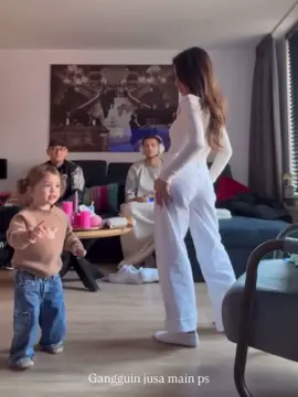 Wkwkwkw iseng bgt jen🤣 #fyp #justinhubner #jennifercoppen #kamariskywassink 