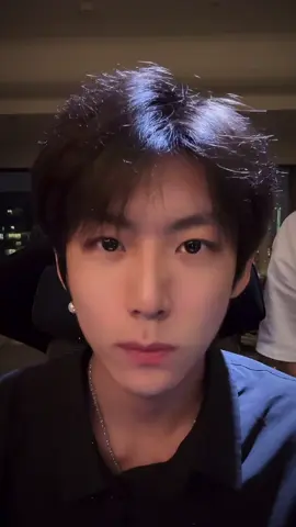 Troi oi nay mặc sơ mi đen 🤭#pangbowen #庞博文 