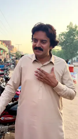 Kesi lagi dosti ki kahani 😳🙈#foryoupage #viral #nasirali #funny #comedy 