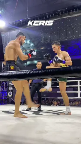 ELIAS WIN TKO VS RAHMOUN ! #uxrshowdown #muaythai #combatsport #malaysia #kerispmds @uxrshowdown_official @Harimau Malaya 
