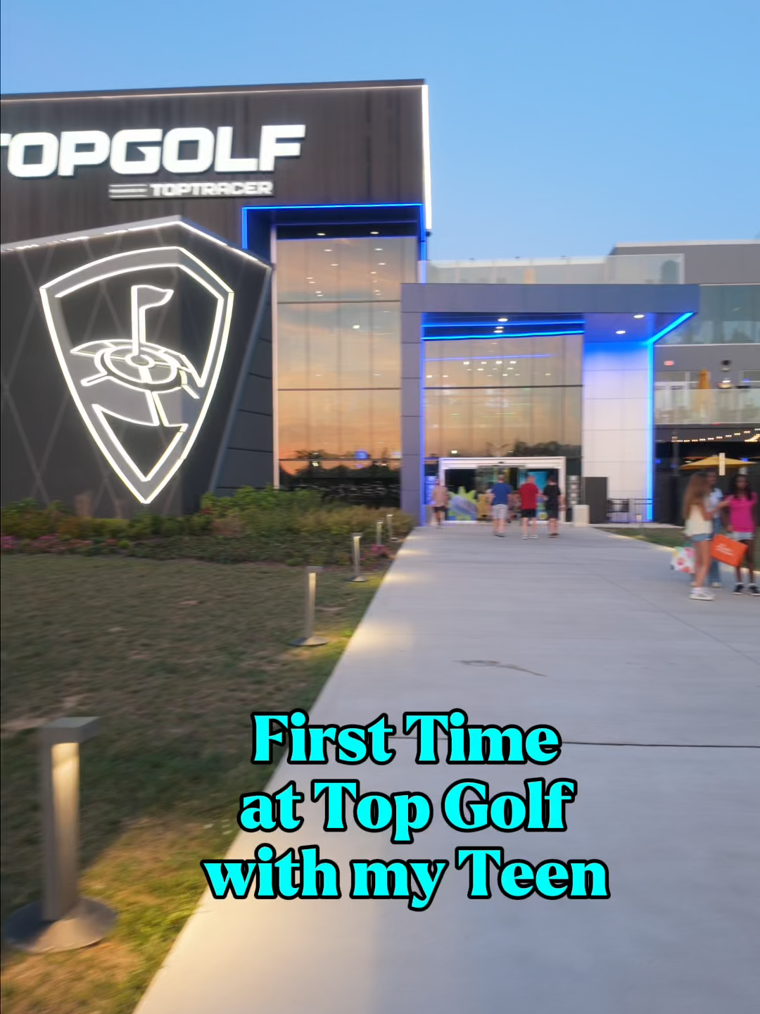The joys of being my daughter's chauffer 😂!  I finally got to @topgolf !  It's been a week and I'm ready to go back.  #parenting #motherdaughter #topgolf #datenightideas