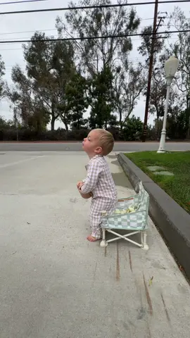 Crushing snacks to start the weekend! We’ll be here 🫡