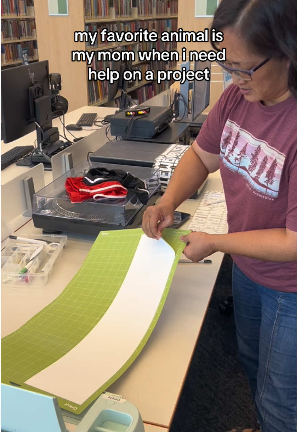 she's the goat 🐐 #collegelife #familyhumor #momthings #cricut #josieliu 