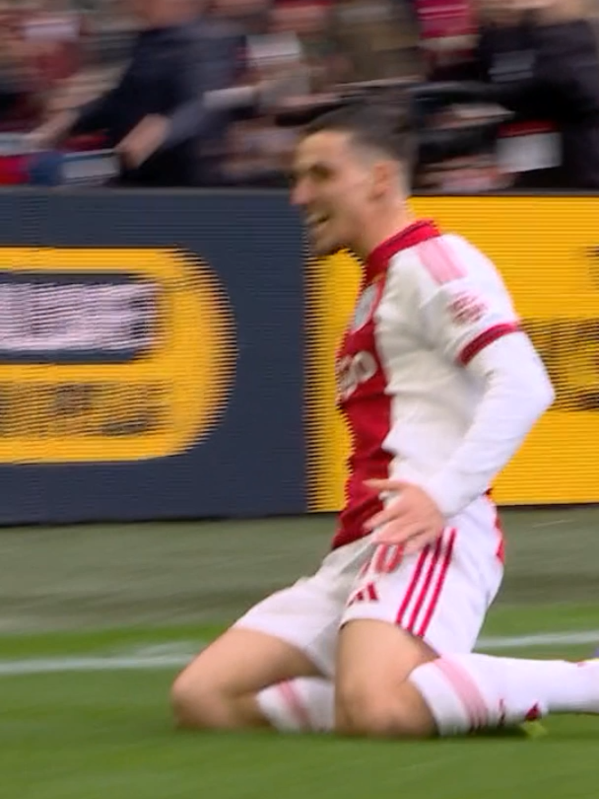 Oscar Gloukh binnen vier minuten trefzeker 🔥 #Gloukh #Ajax #ESPN