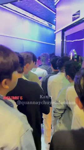 Đường tình em thua chứ đường ănnhậu là em chấp. Uống hông lại chị em cứ kêu nguyên dàn hậu cung zô uống #quannaychuyendaonam 