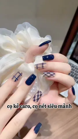 #nail #sơnnhũsiêusáng #đánails #nhữngmẫunailsđẹp #mẫunailđẹp                       