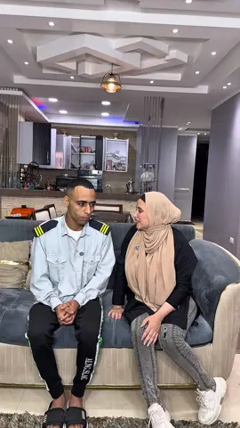 فتاة مليونيرة ترفض زواج فرد الامن من الشغالة😱