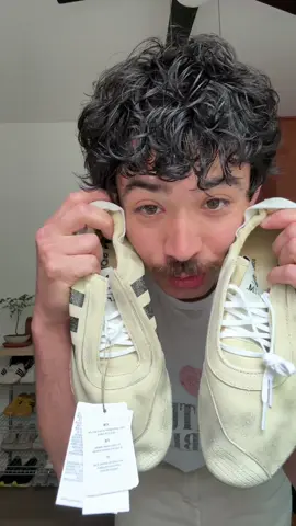 AHHHHHHH I CANT BELIEVE I GOT THESEEEEEEE @adidas #adidas #fallshoes #footwear #adidastaekwondo #shoecheck 