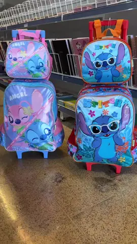 O lançamento que todo mundo estava esperando  😍🩷🤩💙 Começamos a receber os novos modelos de mochilas do Stitch! E olhem que opção perfeita de presente para o dia das crianças 🎁  . Vem garantir a sua: 📍Avenida Aurora Fort Neves, 900 📱(17)99611-0189 . #stitch #mochilastitch #voltaàsaulas #up4you #mochilas 