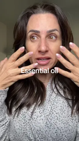 #essencering #aromatherapy #essentialoils #headacherelief #calmingessentialoils 