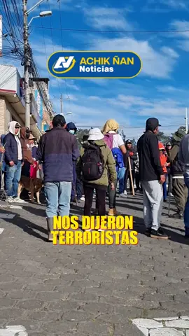NO SOMOS TERRORIST@S, fueron las palabras de dirigente indígena en medio de las manifestaciones pacíficas que recorren la ciudad de #otavalo reafirmando que la resistencia indígena continúa en #Imbabura  Locales comerciales en el centro de la ciudad se mantiene alerta ante posibles incidentes, se reportan cierres parciales de mercados y locales comerciales.  #achikñannoticias #ecuador #ParoNacional Reporte @Paco  @Ecuavisa Noticias  @radioilumantv  @Gamavisión Ecuador 