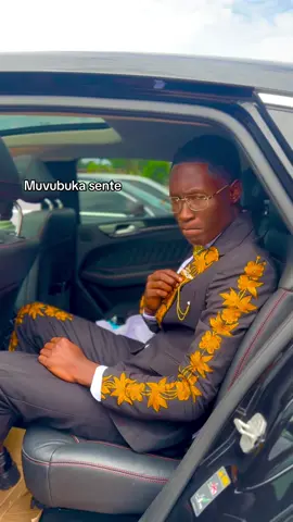 I was encouraged to make money 💴 #rahim #fypシ゚ #mickyseems2funny #viral @MOHA✨shoe👟store @mickyseemstoofunny3Ugandan tik  