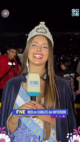 👑 𝗦𝗼𝗳𝗶́𝗮 𝗠𝗮𝘀𝗶𝗻𝗼 (𝗖𝗔𝗕𝗔), 𝗹𝗮 𝗻𝘂𝗲𝘃𝗮 𝗥𝗲𝗽𝗿𝗲𝘀𝗲𝗻𝘁𝗮𝗻𝘁𝗲 𝗡𝗮𝗰𝗶𝗼𝗻𝗮𝗹 𝗱𝗲 𝗹𝗼𝘀 𝗘𝘀𝘁𝘂𝗱𝗶𝗮𝗻𝘁𝗲𝘀 ✨ 𝗰𝗼𝗺𝗽𝗮𝗿𝘁𝗶𝗼́ 𝘀𝘂 𝗲𝗺𝗼𝗰𝗶𝗼́𝗻, 𝘀𝘂𝘀 𝘀𝘂𝗲𝗻̃𝗼𝘀 𝘆 𝘁𝗼𝗱𝗮 𝗹𝗮 𝘃𝗶𝗯𝗿𝗮 𝗱𝗲 𝗲𝘀𝘁𝗮 𝗴𝗿𝗮𝗻 𝗳𝗶𝗲𝘀𝘁𝗮 💜🙌. #𝗠𝗼𝗺𝗲𝗻𝘁𝗼𝗙𝗡𝗘 #𝗙𝗡𝗘𝟮𝟬𝟮𝟱 #𝗝𝘂𝗷𝘂𝘆 #𝗔𝗿𝗴𝗲𝗻𝘁𝗶𝗻𝗮 