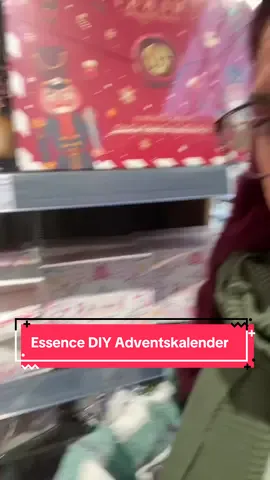 Bei Kaufland gibt es den DIY Adventskalender von Essence ✨😍 #adventskalender #essence #essencecosmetics @essence.cosmetics #kaufland @Kaufland 