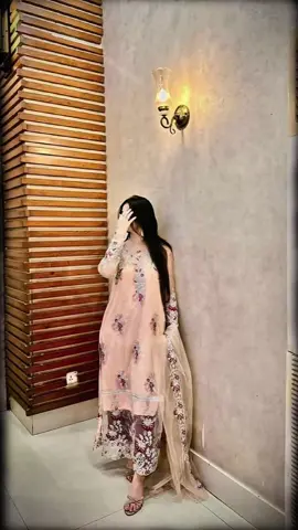 Mera yaar bawra 🥰💖#support_me #viralvideo #foryoupage #plzunfrezemyaccount #trending 