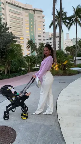 Is this a look? Is this a vibe?! 😌🤭 #tia #family #auntie 