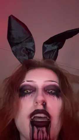 Did a more casual makeup look for this video #mamamaisie #LanguageLearning #fentysuperbrandday #drinkwater #halloween 