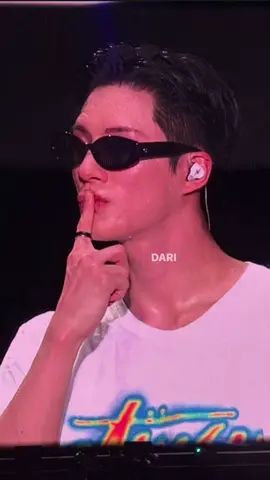 SKENA BOY PALING GANTENG SEDUNIA TIADA TANDING PANGERANKU #leejeno #jeno #tds4 #tds4injakarta #thedreamshow4_in_jakarta 