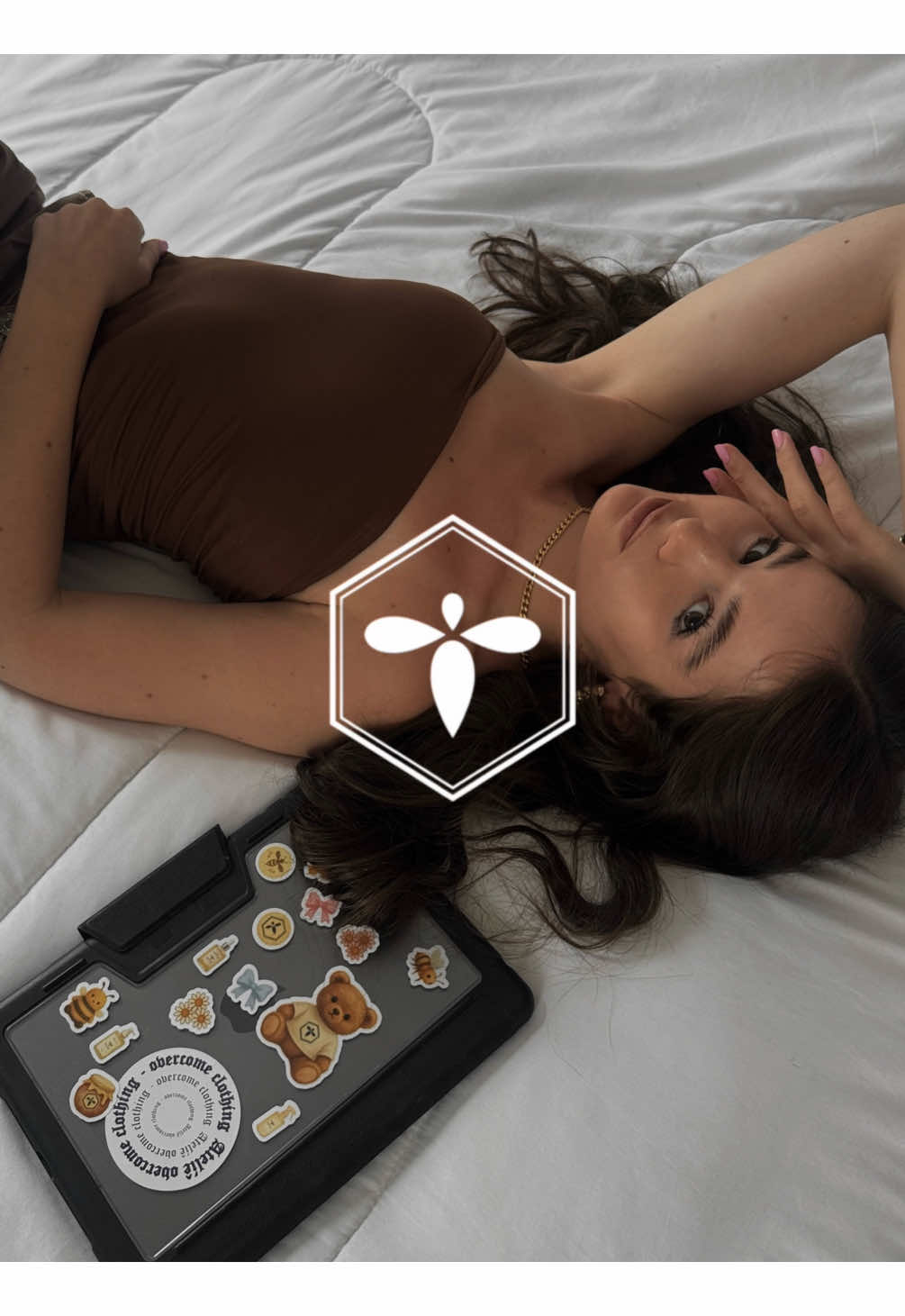 mel no café da manhã… e agora no cabelo também! hidratação, cheiro incrível e adeus frizz com Bee Glow 🍯 cupom: SCHAY @Use MeoMeo  #meomeo #haircare #cabelo