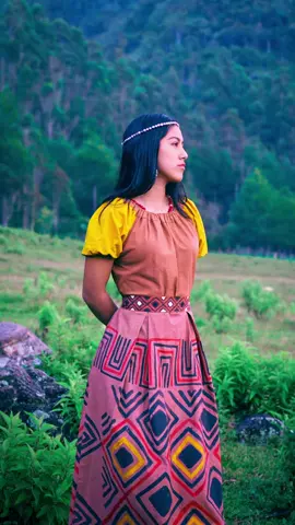 Transmitiendo  historia, tradición y conexión con la naturaleza. #Oxapampa #Yanesha #SelvaCentral #Tsachopen  #Fotografia 