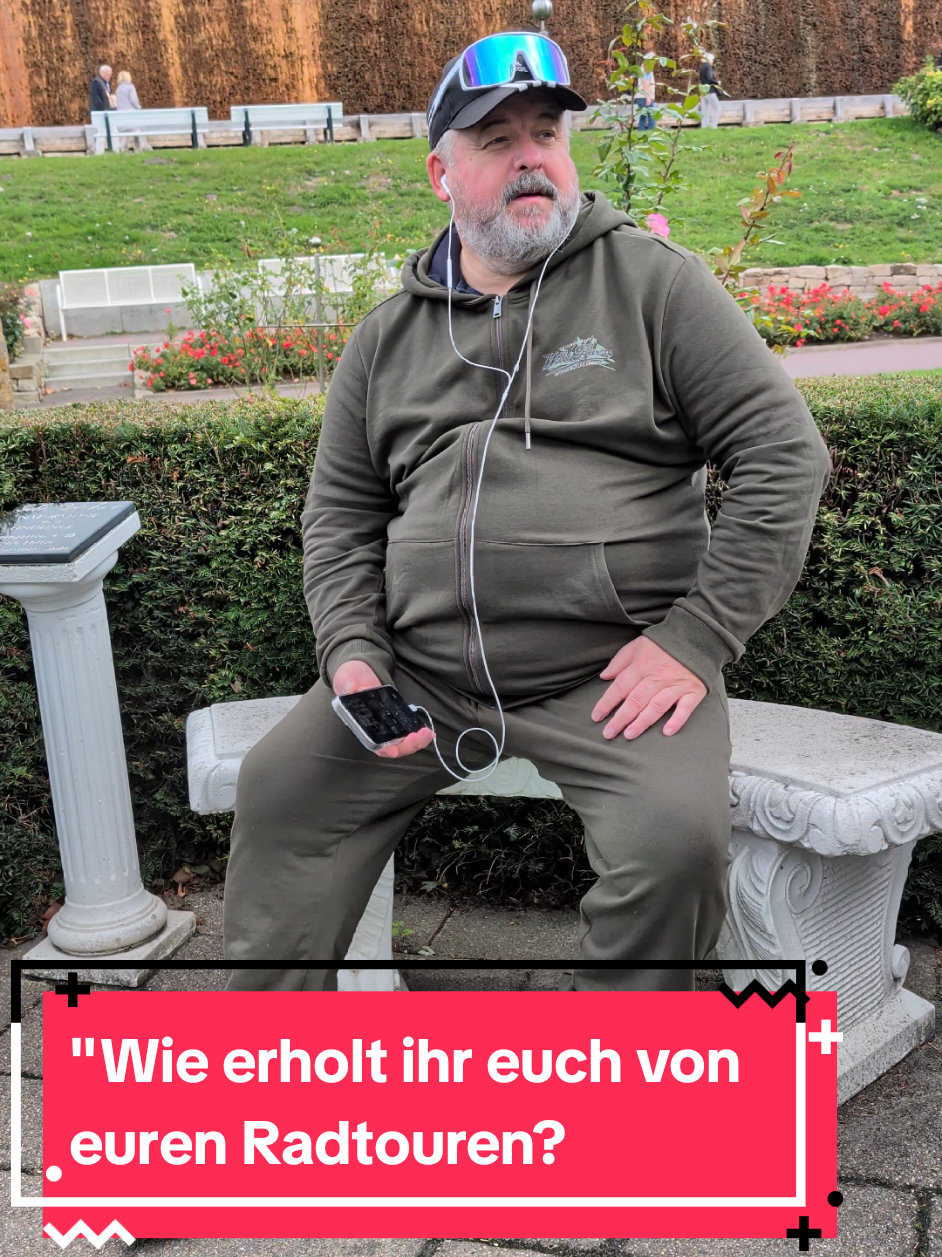 dem Rad braucht selbst ein Bär seine römische Bank. Genieße den Moment und mache mich bereit für den Rückweg! 💪#Radtour #RömischeBank #HistorischeRoute #MännerStyle #ReisenMitDemRad 