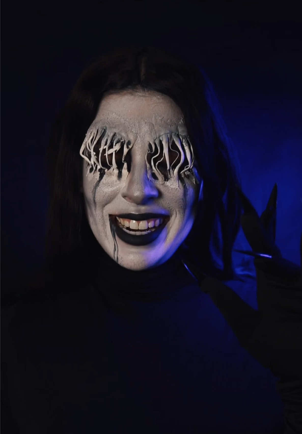 my honey I knowww 💀 ib: @Theresa #halloween2025 #spookyseason #halloweenmakeup #halloweenlook #halloweencostume 