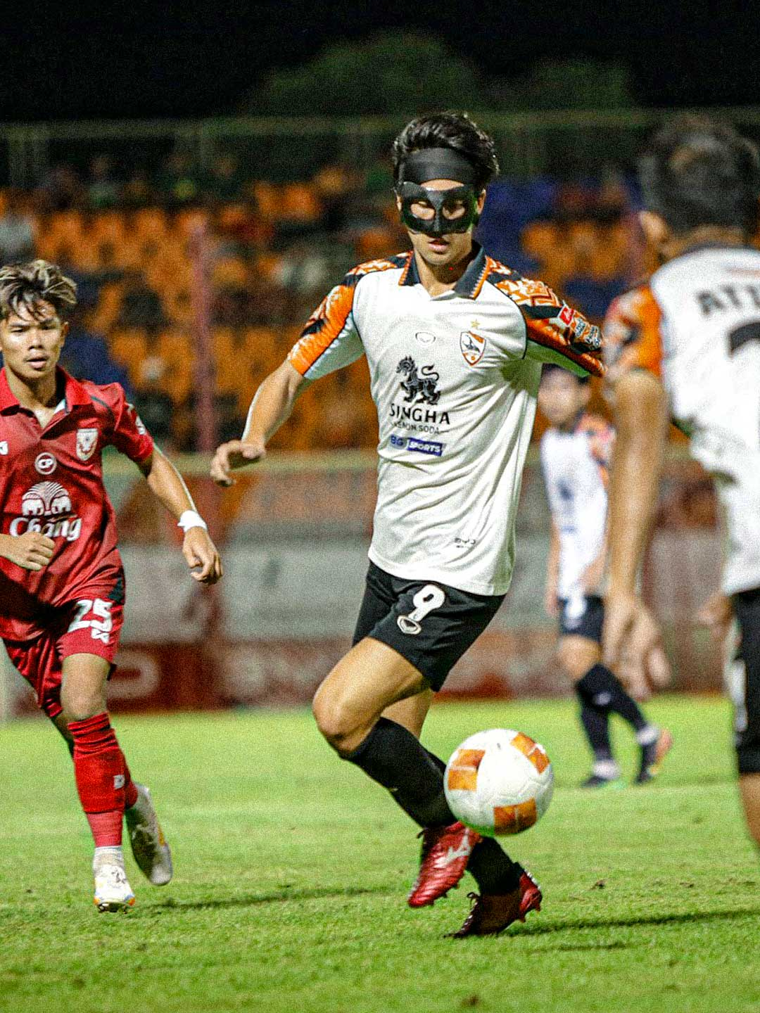 ลูกตีเสมอนาทีบาปจาก📢 Itsuki Enomoto ⚽️🇯🇵 #SinghaChiangraiUnited #เชียงรายยูไนเต็ด #football #CRUTD #crutd #unite #UNITE #TikTokการกีฬา #TikTokบอลไทย