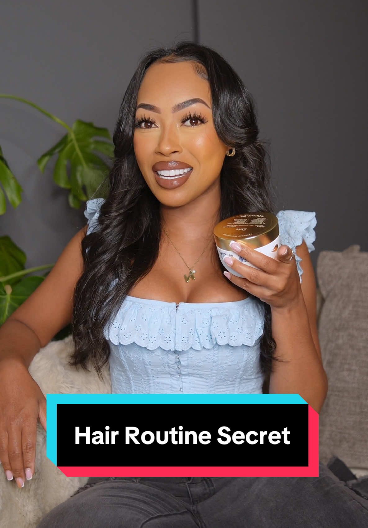 We have the salon at home!! With the amount of heat I put on my hair, it’s crucial that I also keep it healthy and moisturized! Which is exactly why Dove products have been the key to my hair maintenance ritual. Treat your hair to weekly deep conditioning with the Dove hair care line🕊️ @Dove Beauty & Personal Care 