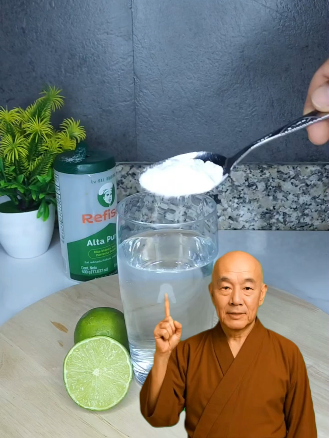 Água, bicarbonato, sal, vinagre branco é limão#receita #dicas