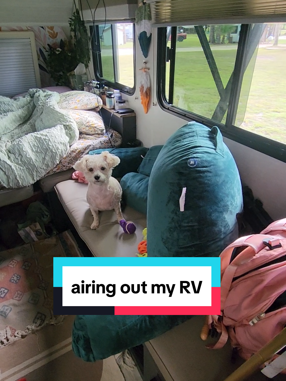 I think this is also an #RVTour lol but im airing out my RV while its still cool outside post sweeping the floor. #rv #solofemaletravel #solocamping #travel 