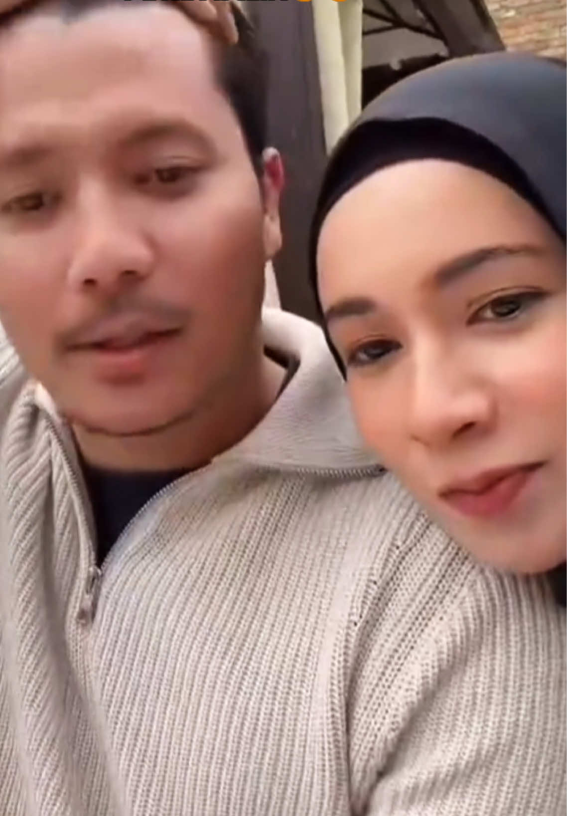 Live Update: Korang jemput makan korang☺️ #fattahamirahoneymoon #fattahamin #amiraothman #fattahamiralive #setulustakdirfattahamira 