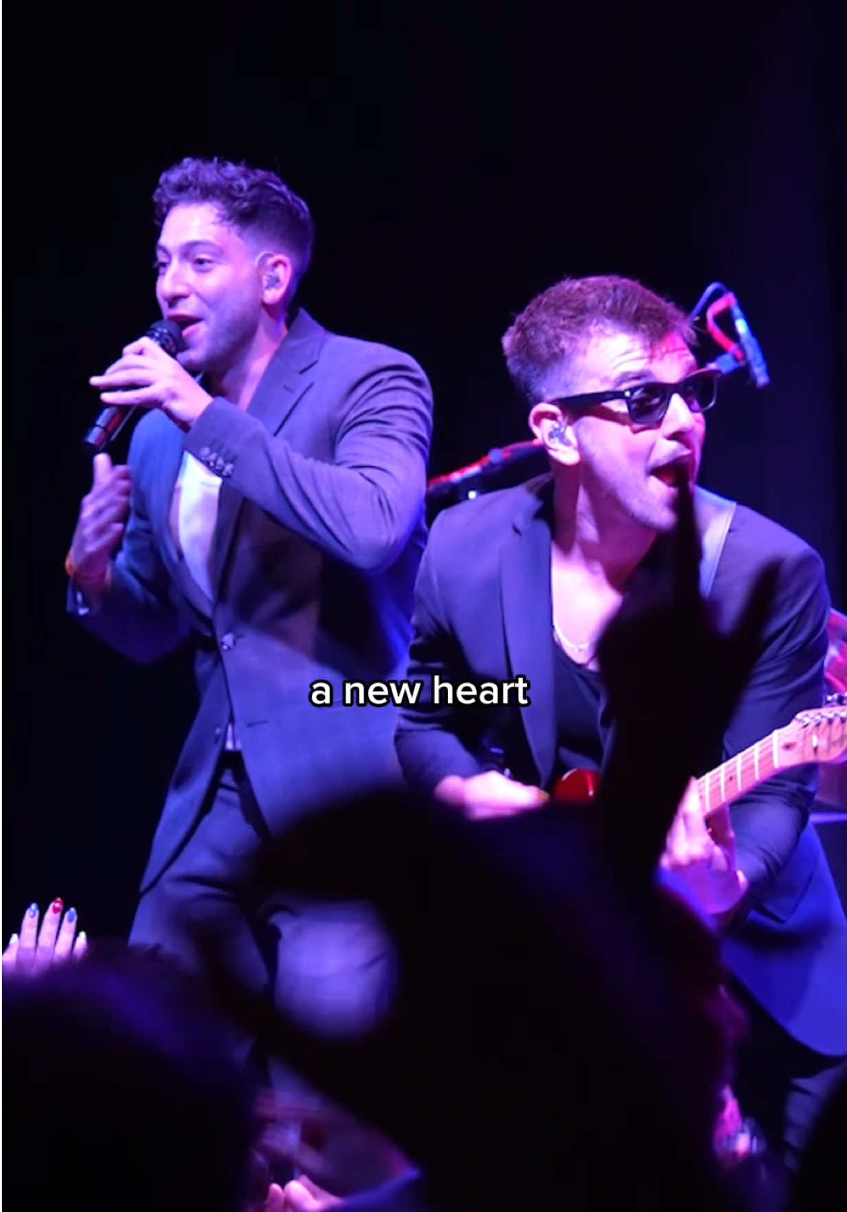 cause this one’s black and it’s blue and it’s not over you💔❤️‍🩹💔❤️‍🩹💔 #livemusic #concert #crashadams 