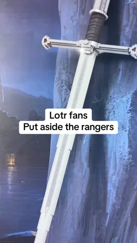 #lotr #buildingblocks #reobrix #lotrtok Lord of the rings fans will love this sword. It’s an awesome building block kit. That’s perfect for any nerd. 