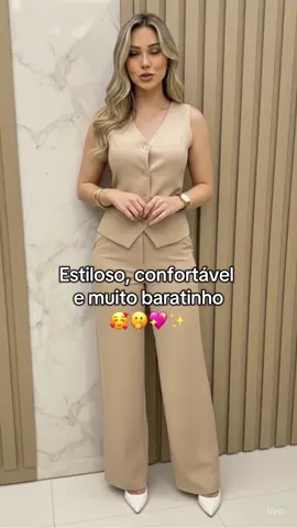 O conjunto estiloso e confortável que você vai amar ter no seu guarda-roupa! Corre pra garantir o seu! #look #roupafeminina #tiktoklook 