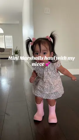 In my auntie era 🫶🏻 @Marshalls #niece #goddaughter #marshalls #fyp #auntie 