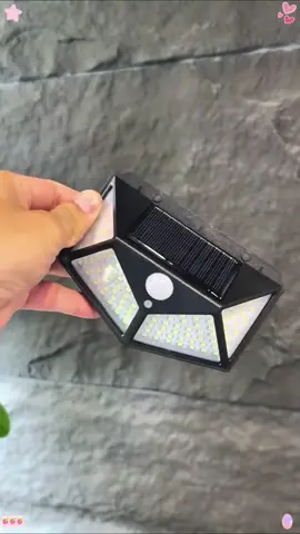 100 Leds Luminária Parede Solar Com Sensor Jardim Externa Prova D'água ##luminariasolar##energiasolar##ledsolar##luzdejardim##boatarde
