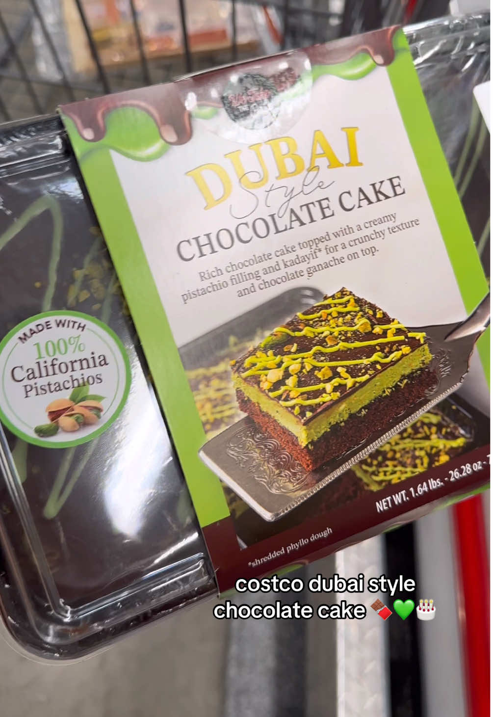 this cake didn’t come to play…it came to slay 💅🏼🔥🍫💚🎂  @Costco Wholesale  #dubaichocolate #costco #costcofinds #shopping #dessert 