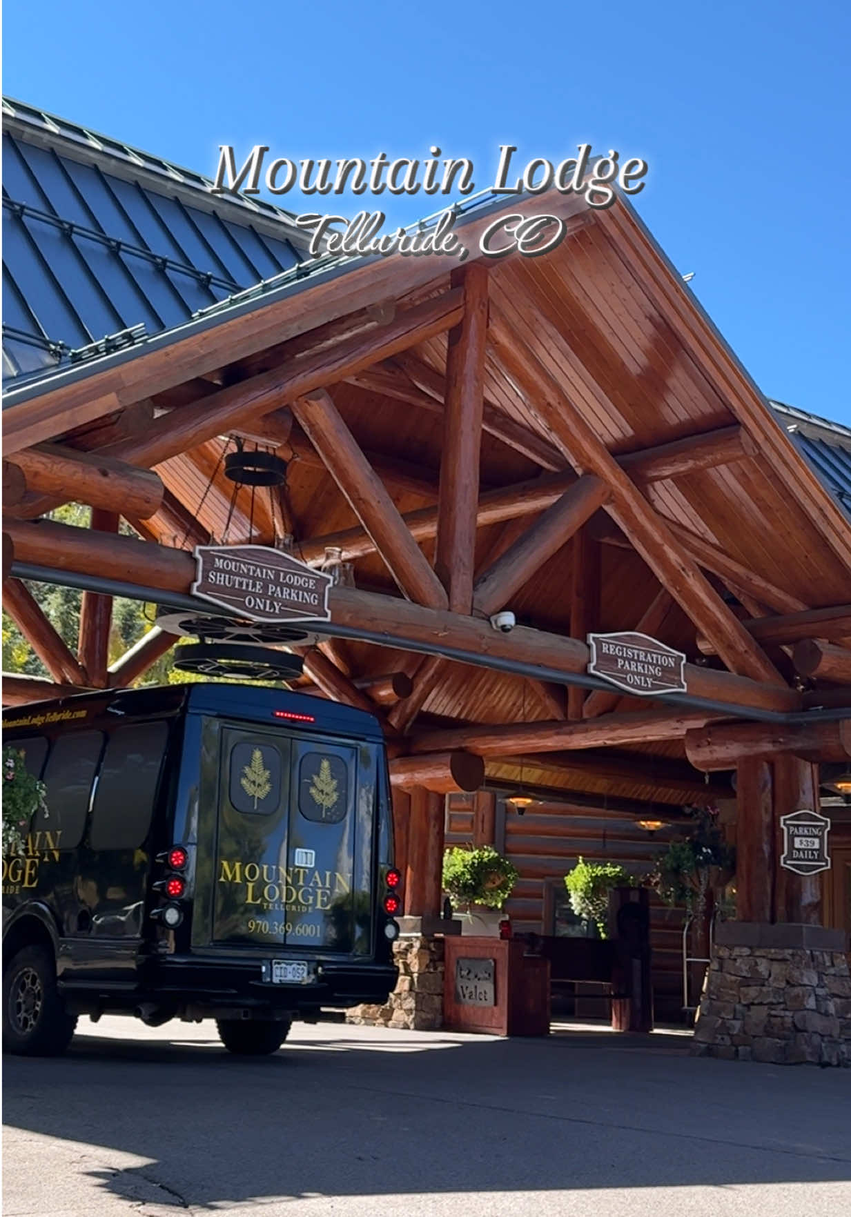 Looking for the best places to stay in Mountain Village? Look no further than Mountain Lodge, with ski-in, ski-out access and easy access to the Gondola, you’ll see why Mountain Lodge is a fan favorite! #tiktokgocreator #tiktokgostay #telluride #PlacesToVisit #mountainview 