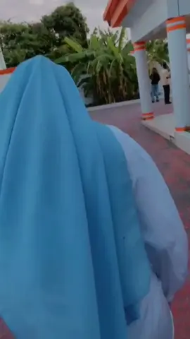 helloW Hellow 😂👋🏻