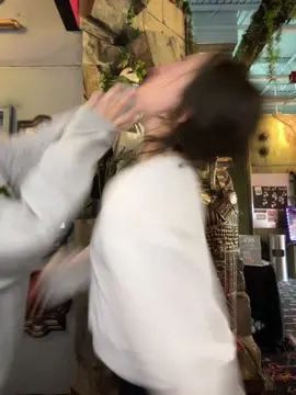 chat she ripped my earring out 