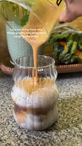 Before pouring over ice: 1️⃣ froth your milk with pumpkin pie spice (I use grass-fed whole milk, always). 2️⃣ froth your espresso with maple syrup (a dark amber syrup is key, I buy the Trader Joe’s organic maple syrup).  That’s it. The perfect, easy pumpkin spice latte at home every time.  . . #coffeetiktok #coffeeathome #pumpkinspiceseason #pumpkinspicelatte 