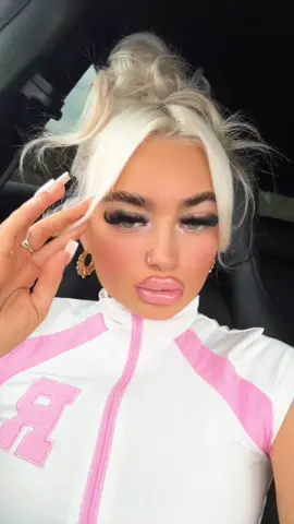 ✨👑🫧💃🏼