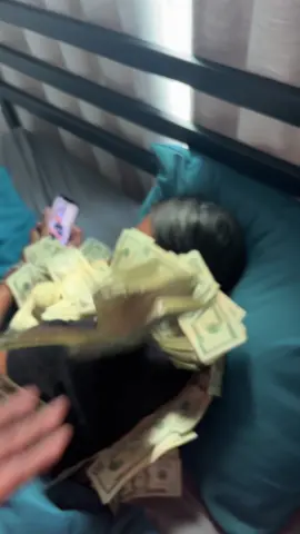 when i ask bae for some money 😂😂😩 #fyp #couple #repationshiptiktok #roadto10k 