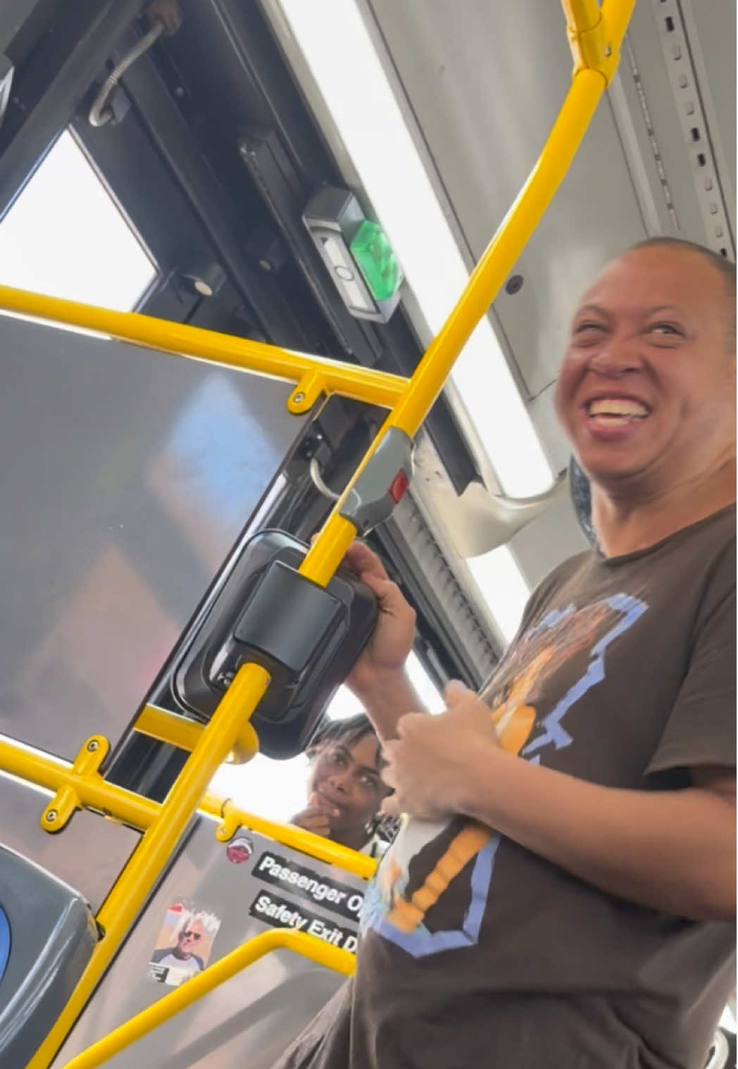 “Why do you hate taking the bus?” #nyc #mta #comedyvideo #funny #laugh 
