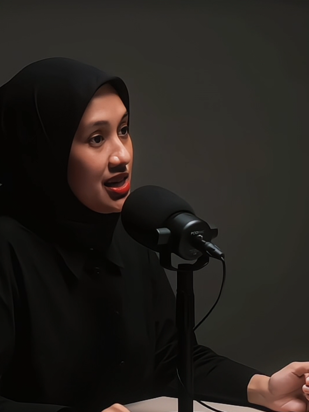 Kalau kamu gak nikah, kamu gak MATI. TAPI kalau kamu nikah dengan orang salah, itu rasanya setengah MATI | sc : Suara Berkelas #MLBBNEXT2025 #NEXTJagoanMabar #suaraberkelas #fyp 
