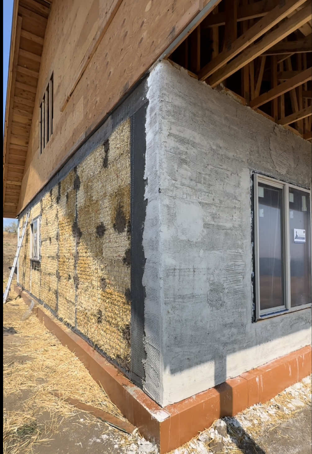 Straw Bale Home Pt.2 • Lime Plaster  • @strawbale_com 