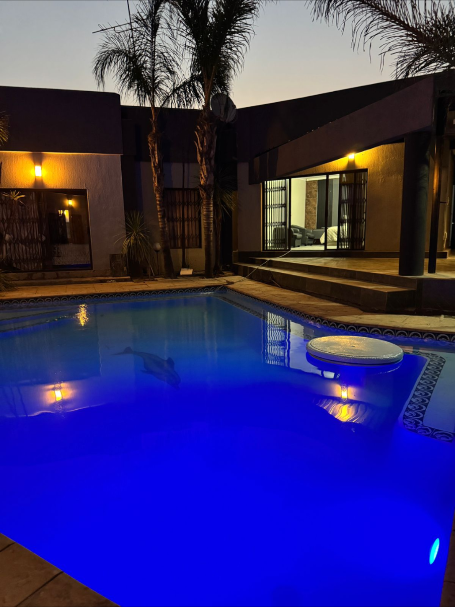 Your escape awaits 🏡✨ Whether it’s a weekend getaway or a peaceful retreat, our guesthouse is the perfect spot to relax, recharge, and feel at home. 🌿💫 Who’s ready for a stay?”📌  #guesthousevibes  #tiktoktravel  #weekendgetaway  #travelsouthafrica  #vaaltiktok 